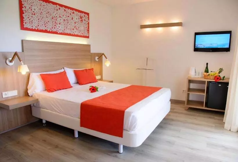 Fotos del hotel Cala Llenya Resort Ibiza:  6