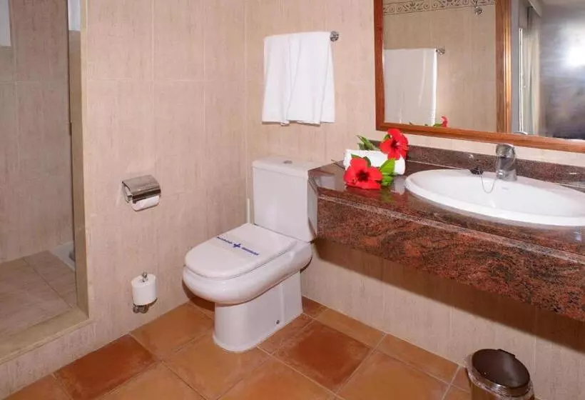 Fotos del hotel Cala Llenya Resort Ibiza:  4
