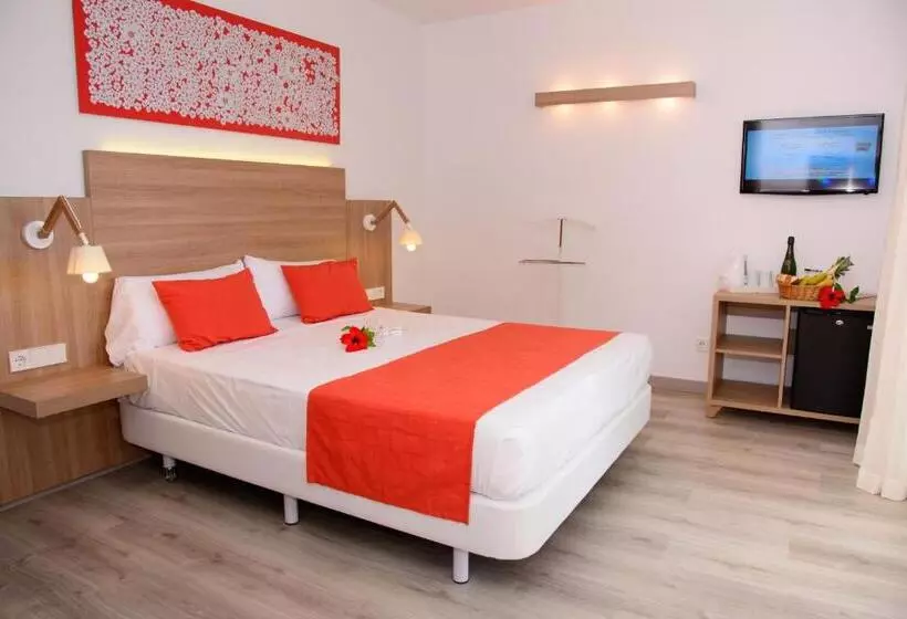 Fotos del hotel Cala Llenya Resort Ibiza:  22