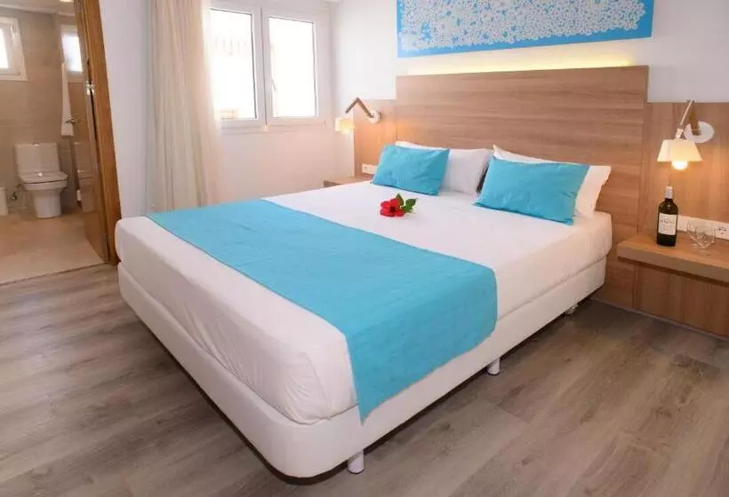Fotos del hotel Cala Llenya Resort Ibiza:  12