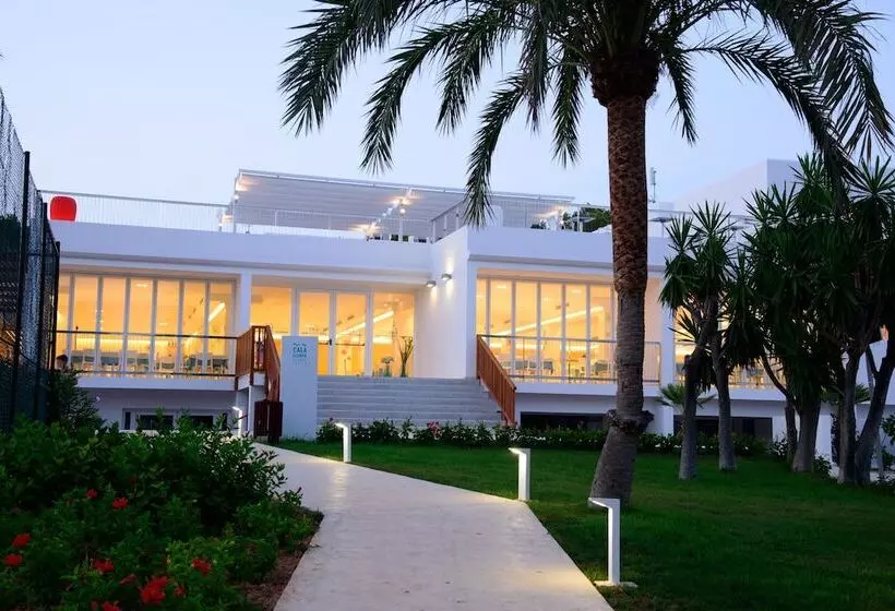 Fotos del hotel Cala Llenya Resort Ibiza:  13