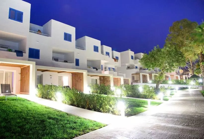 Fotos del hotel Cala Llenya Resort Ibiza:  11