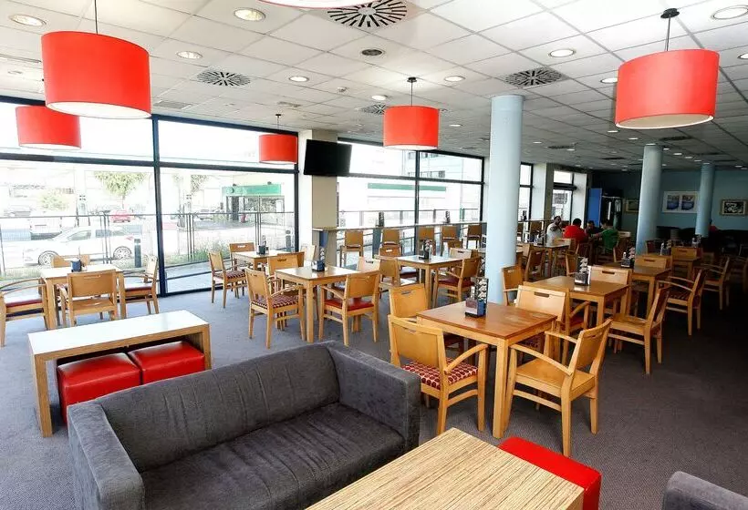 Fotos del hotel Travelodge Barcelona Fira:  16