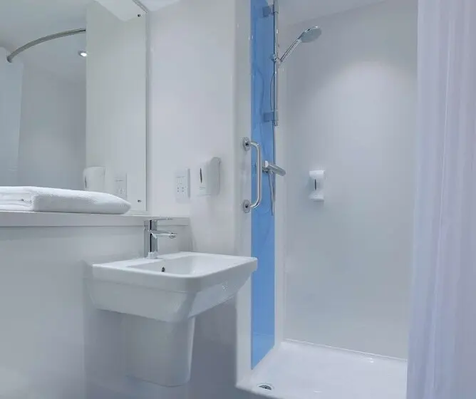 Fotos del hotel Travelodge Barcelona Fira:  7