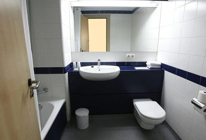 Fotos del hotel Travelodge Barcelona Fira:  23