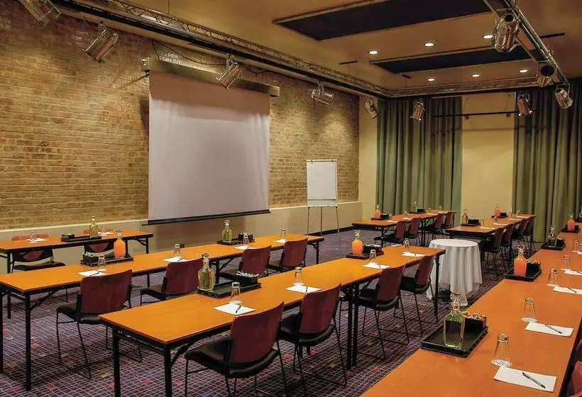 Fotos del hotel Protea  By Marriott Cape Town Victoria Junction:  5