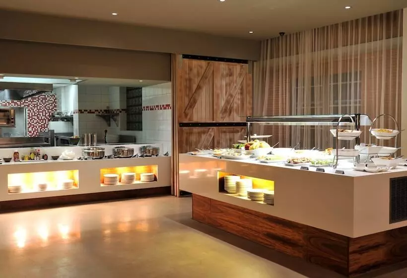 Fotos del hotel Protea  By Marriott Cape Town Victoria Junction:  6