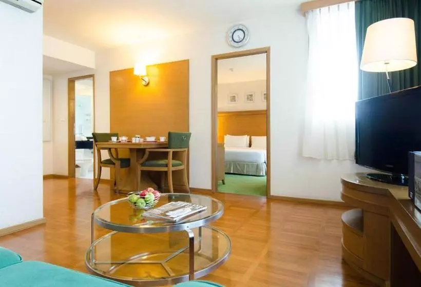 Fotos del hotel At Ease Saladaeng By Aetas:  19