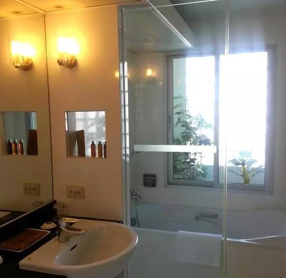 Fotos del hotel At Ease Saladaeng By Aetas:  12