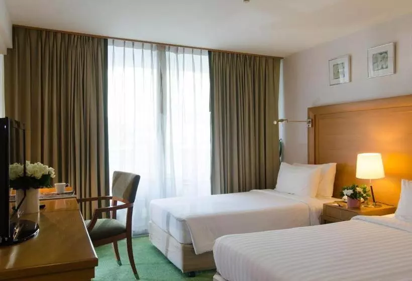 Fotos del hotel At Ease Saladaeng By Aetas:  1