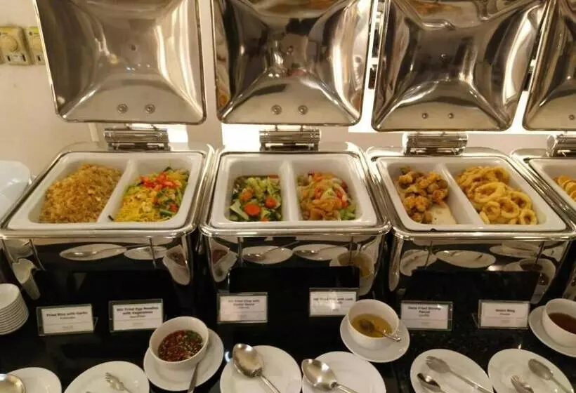 Fotos del hotel At Ease Saladaeng By Aetas:  8