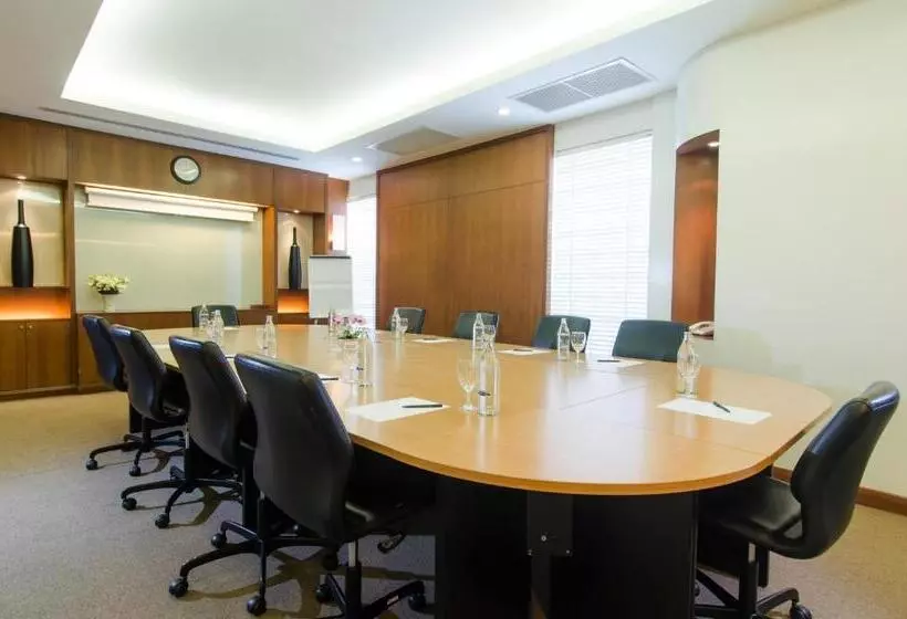 Fotos del hotel At Ease Saladaeng By Aetas:  4