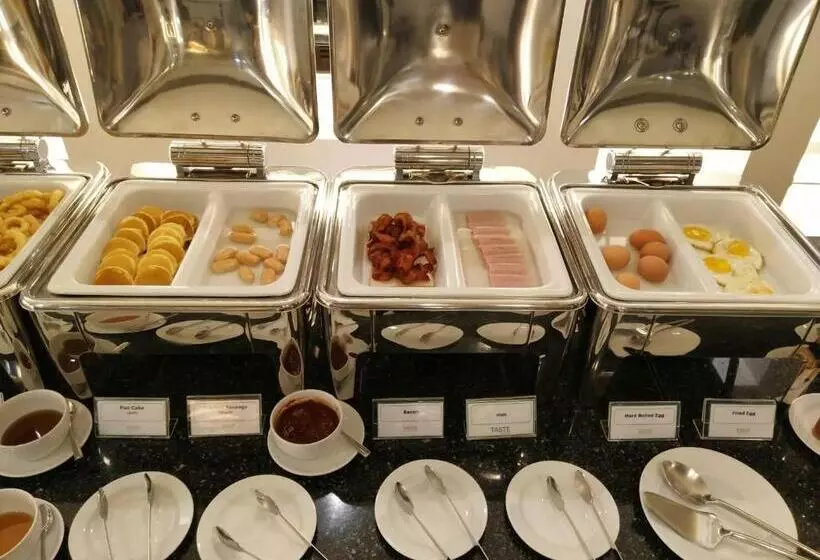 Fotos del hotel At Ease Saladaeng By Aetas:  11