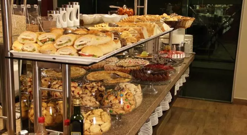 Fotos del hotel Del Rey Quality:  11