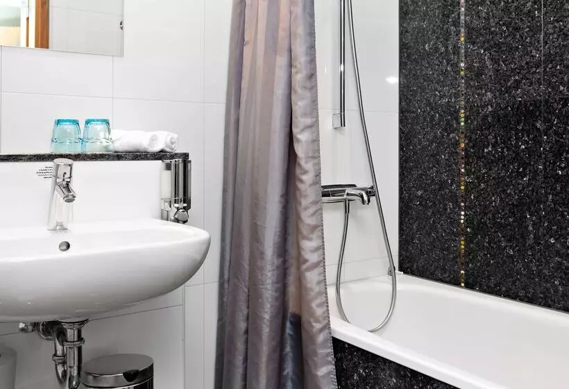 Fotos del hotel Sure  By Best Western Arena:  7