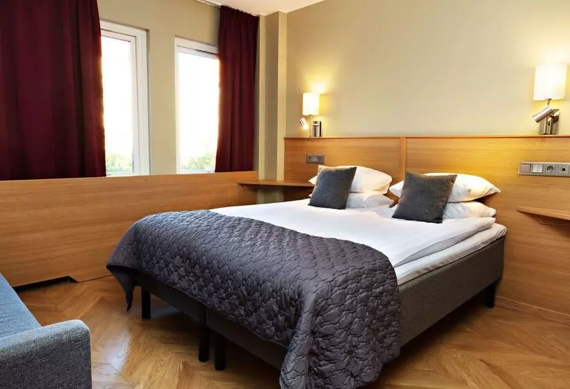 Fotos del hotel Sure  By Best Western Arena:  18