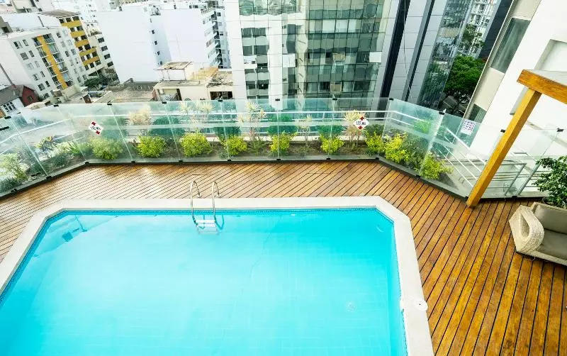 Fotos del hotel Jose Antonio Executive:  3