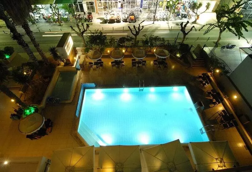 Fotos del hotel Saint Constantin:  8