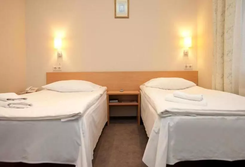 Fotos del hotel Toss:  11