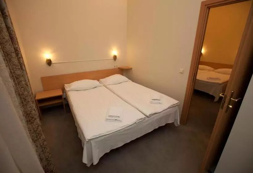 Fotos del hotel Toss:  13