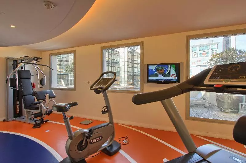 Fotos del hotel Novotel Paris Centre Gare Montparnasse:  10