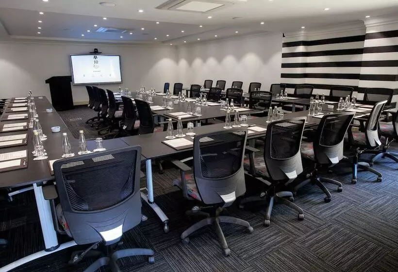 Fotos del hotel 10 2nd Avenue Houghton Estate:  6