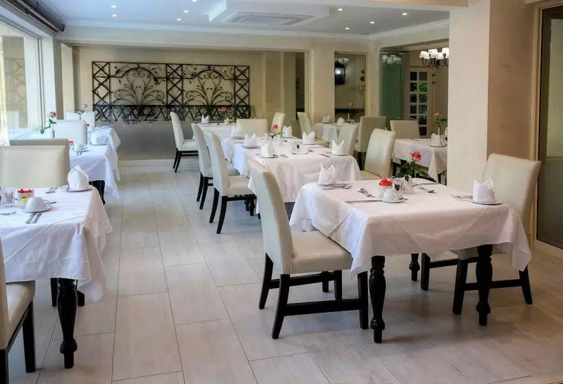 Fotos del hotel 10 2nd Avenue Houghton Estate:  5