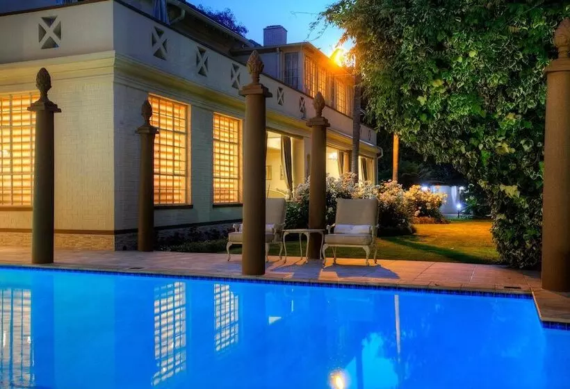 Fotos del hotel 10 2nd Avenue Houghton Estate:  10