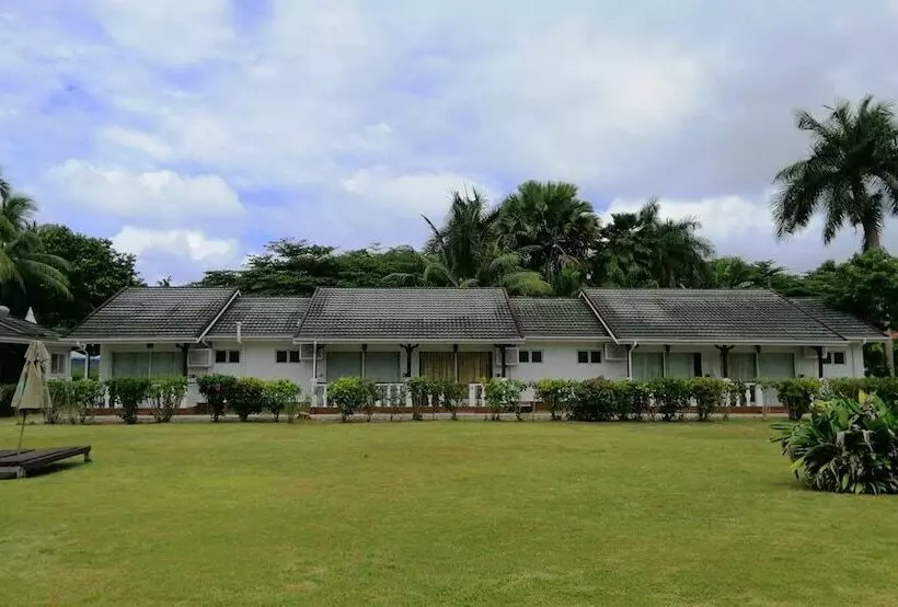 Fotos del hotel Le Relax Beach Resort:  2