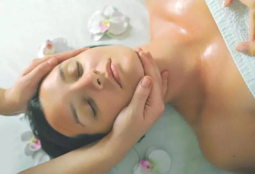 Fotos del hotel Pine Lodge Resort:  18