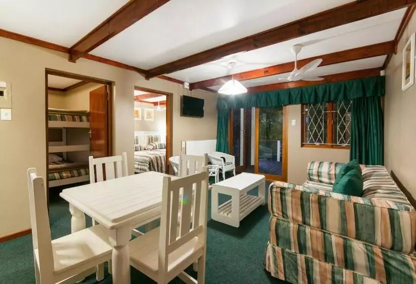 Fotos del hotel Pine Lodge Resort:  11