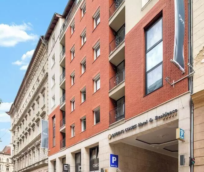 Queen’s Court Hotel & Residence