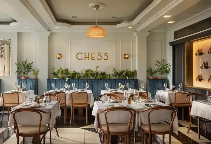 Fotos del hotel Queen's Court Hotel & Residence:  8