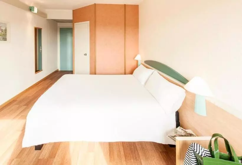 Fotos del hotel Ibis Roma Fiera:  14