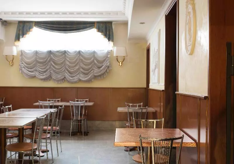 Fotos del hotel Stromboli:  5