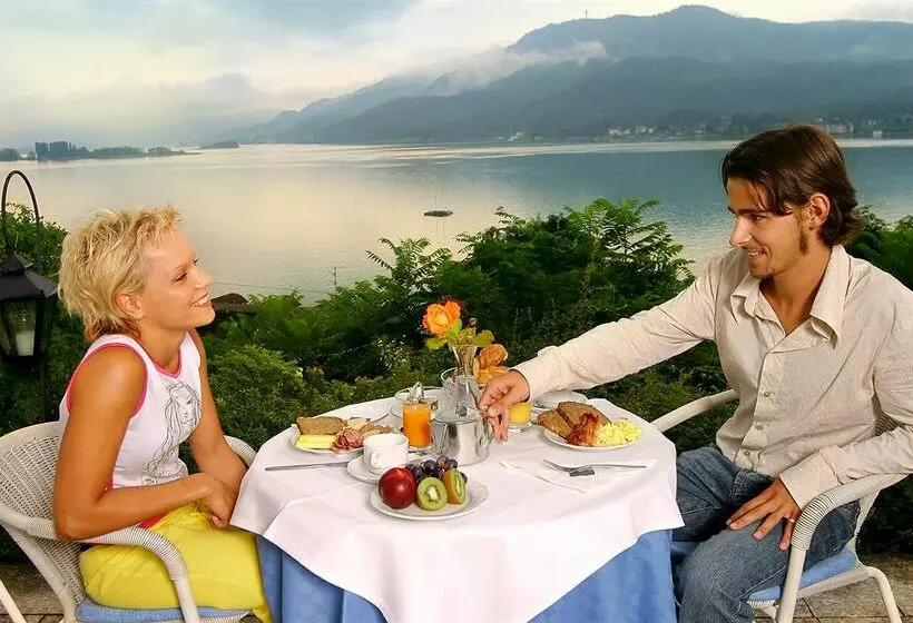 Fotos del hotel Hotel Ferienhotel Worthersee:  11