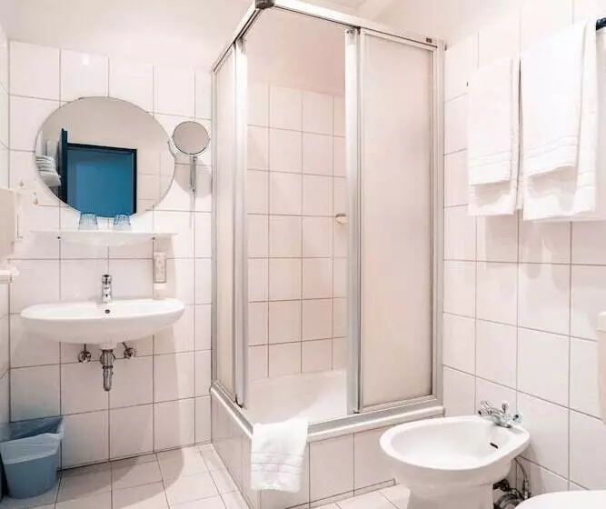 Fotos del hotel Berliner Bär:  8