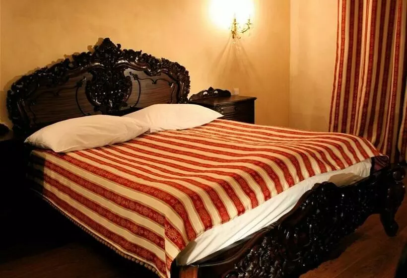 King Charles Boutique Residence