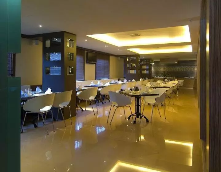 Fotos del hotel Mapple Express:  25