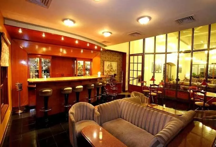 Fotos del hotel The Golden Palms:  6