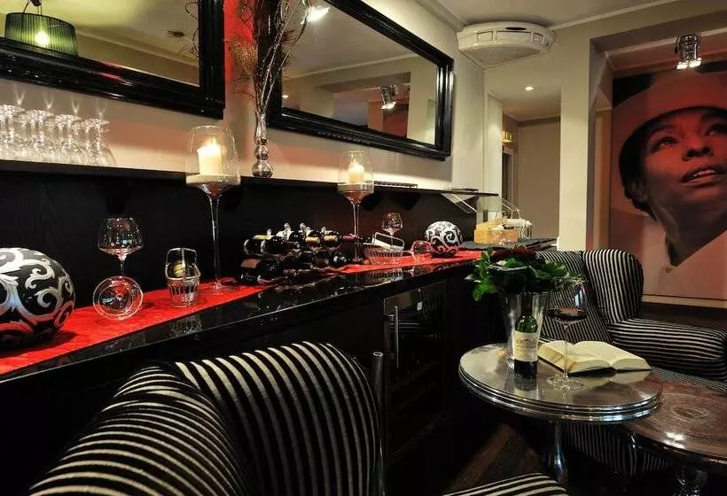 Fotos del hotel Stage 47:  5