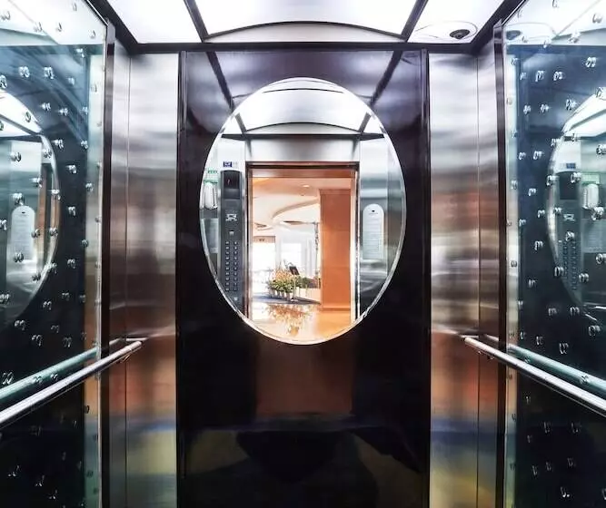 Fotos del hotel Huachen International:  13