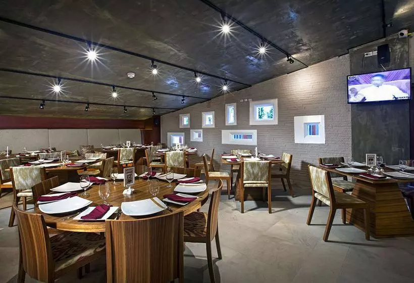 Fotos del hotel Omni Tower Sukhumvit Nana By Compass Hospitality:  15