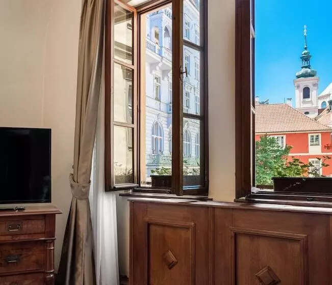 Fotos del hotel Aurus:  4