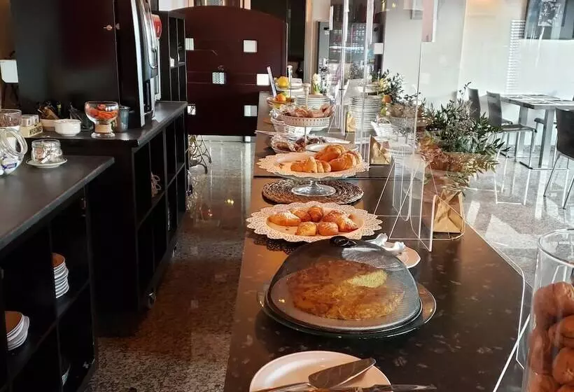 Fotos del hotel Fc Villalba:  14
