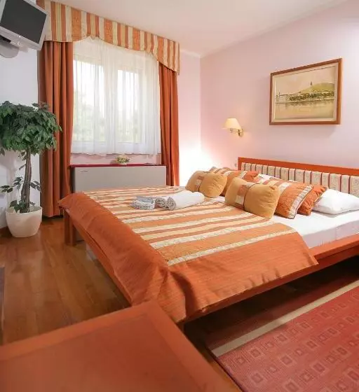 Fotos del hotel Trogir:  19