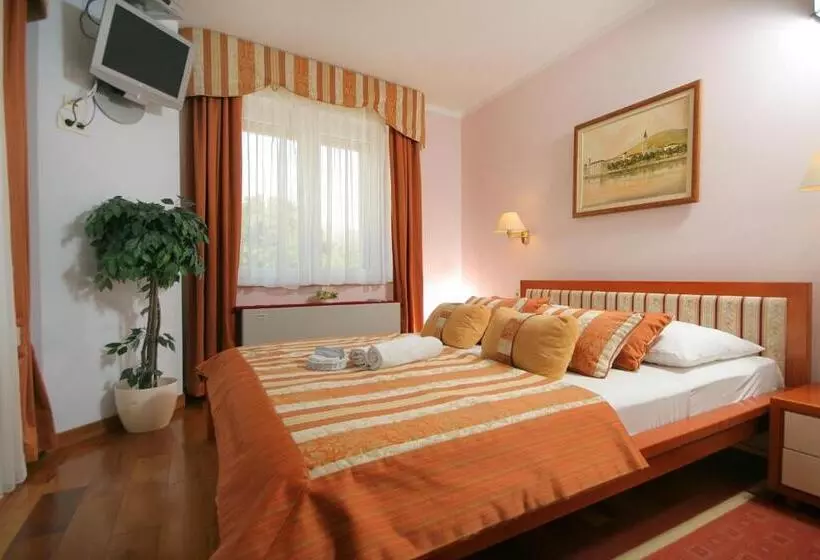 Fotos del hotel Trogir:  5