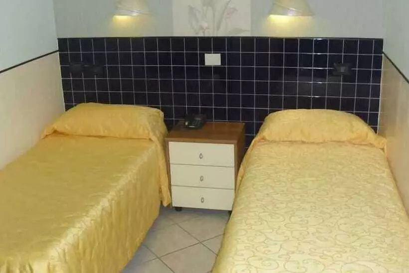 Fotos del hotel Esperia:  23