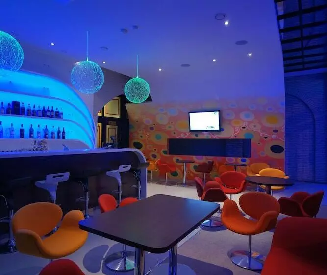 Fotos del hotel Garden Palace:  9