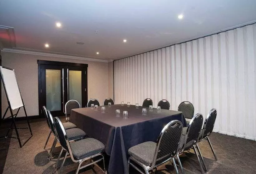 Fotos del hotel Sandman Hotel & Suites Calgary West:  10